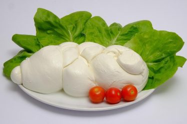 La mozzarella fa ingrassare?